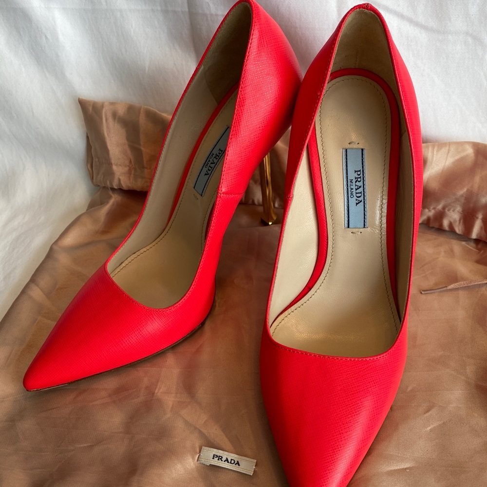 Prada bright pink pumps size 37 NWOT